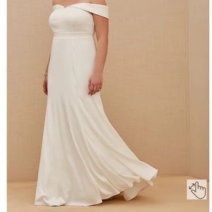 Brand new Torrid “Ever After” Wedding Gown